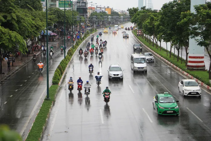 Bắc Bộ, Trung Bộ nắng nóng, Nam Bộ mưa tăng trở lại - Ảnh 1. Bắc Bộ, Trung Bộ nắng nóng, Nam Bộ mưa tăng trở lại - Ảnh 1.