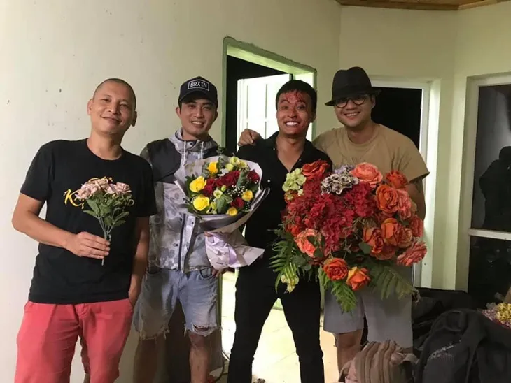 Hồng Đăng đầm đìa máu trong cảnh quay đóng máy Mê cung - Ảnh 1. Hồng Đăng đầm đìa máu trong cảnh quay đóng máy Mê cung - Ảnh 1.
