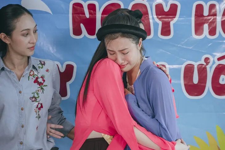Thí sinh Miss World Việt Nam khoe giọng hát lan tỏa lòng nhân ái - Ảnh 9. Thí sinh Miss World Việt Nam khoe giọng hát lan tỏa lòng nhân ái - Ảnh 9.