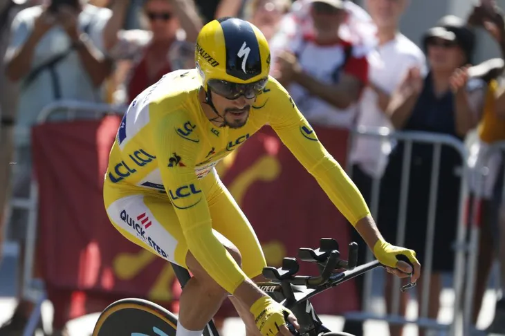 Áo vàng Julian Alaphilippe thắng chặng 13 tính giờ tại Tour de France 2019 - Ảnh 1. Áo vàng Julian Alaphilippe thắng chặng 13 tính giờ tại Tour de France 2019 - Ảnh 1.