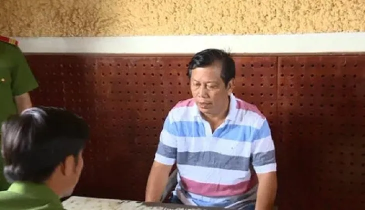 Bộ trưởng Bộ Công an: Xăng giả là nguyên nhân khiến nhiều phương tiện bốc cháy trên đường - Ảnh 1. Bộ trưởng Bộ Công an: Xăng giả là nguyên nhân khiến nhiều phương tiện bốc cháy trên đường - Ảnh 1.