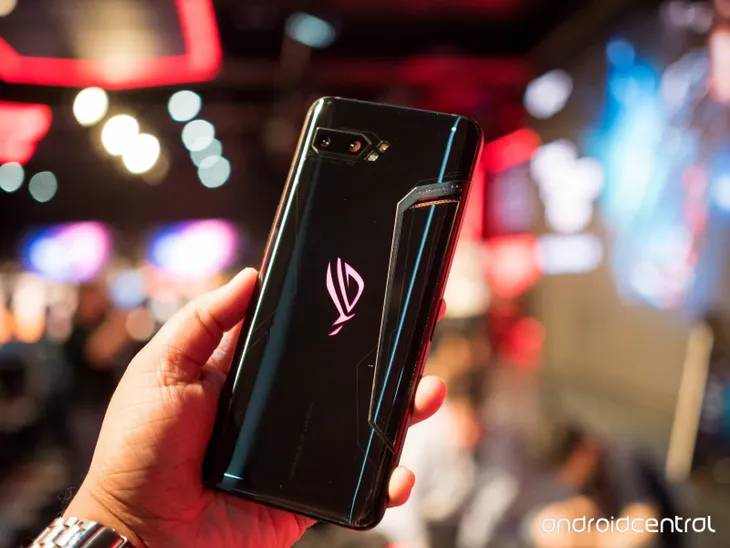 Quái vật ROG Phone 2 ra mắt: Màn hình AMOLED 120Hz, chip Snapdragon 855 Plus, pin 6.000mAh - Ảnh 2.