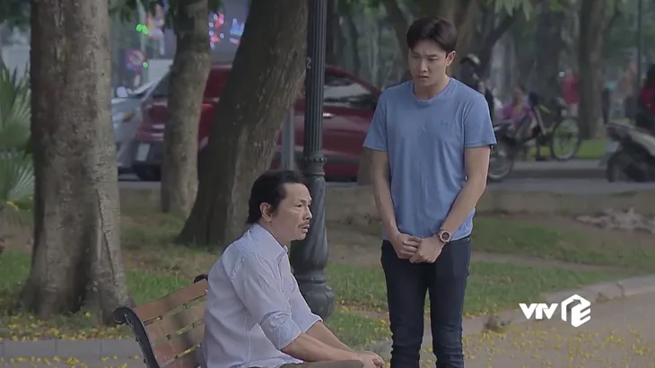 Về nhà đi con: Thêm một câu nói của bố Sơn (NSƯT Trung Anh) khiến các chàng rể nhói lòng - Ảnh 1. Về nhà đi con: Thêm một câu nói của bố Sơn (NSƯT Trung Anh) khiến các chàng rể nhói lòng - Ảnh 1.
