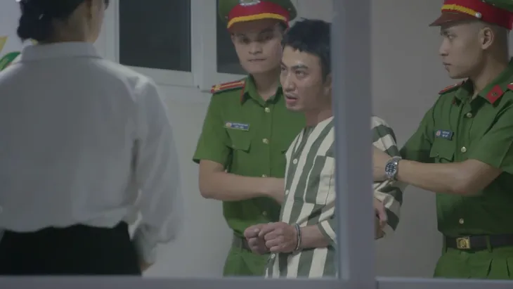 Mê cung - Tập 27: Trước giờ bị đưa đi tử hình, Fedora tiết lộ án mạng sắp xảy ra - Ảnh 3. Mê cung - Tập 27: Trước giờ bị đưa đi tử hình, Fedora tiết lộ án mạng sắp xảy ra - Ảnh 3.