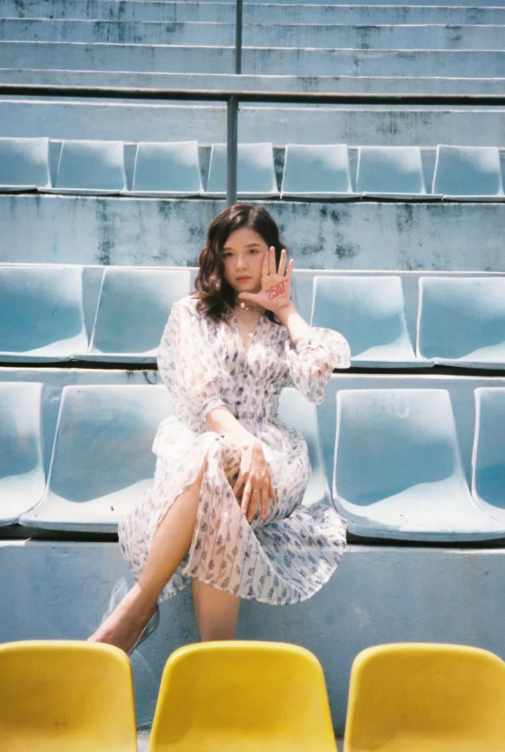 Suni Hạ Linh mạnh mẽ trong teaser MV Không sao mà em đây rồi - Ảnh 2. Suni Hạ Linh mạnh mẽ trong teaser MV Không sao mà em đây rồi - Ảnh 2.
