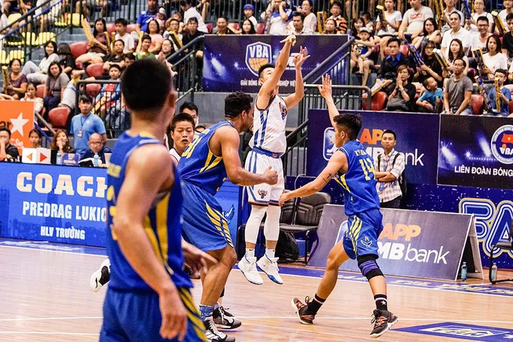 VBA 2019: Hanoi Buffaloes ngăn cản ngày vui của Hochiminh City Wings - Ảnh 1. VBA 2019: Hanoi Buffaloes ngăn cản ngày vui của Hochiminh City Wings - Ảnh 1.