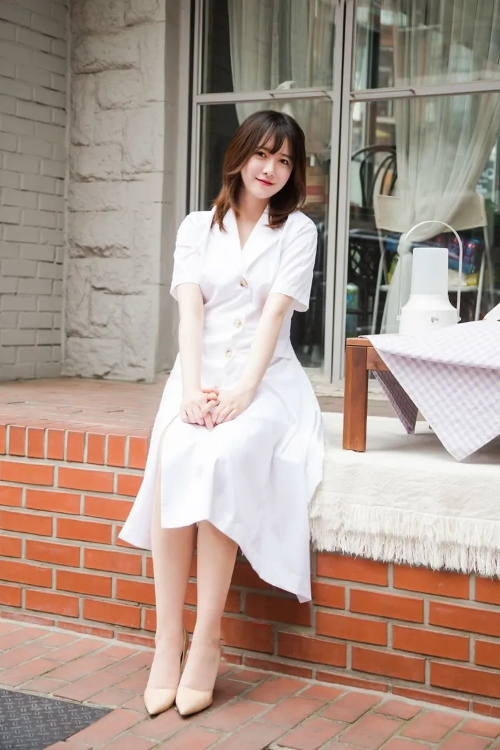 Goo Hye Sun đọc thư tình chồng viết cho bạn gái cũ - Ảnh 2. Goo Hye Sun đọc thư tình chồng viết cho bạn gái cũ - Ảnh 2.