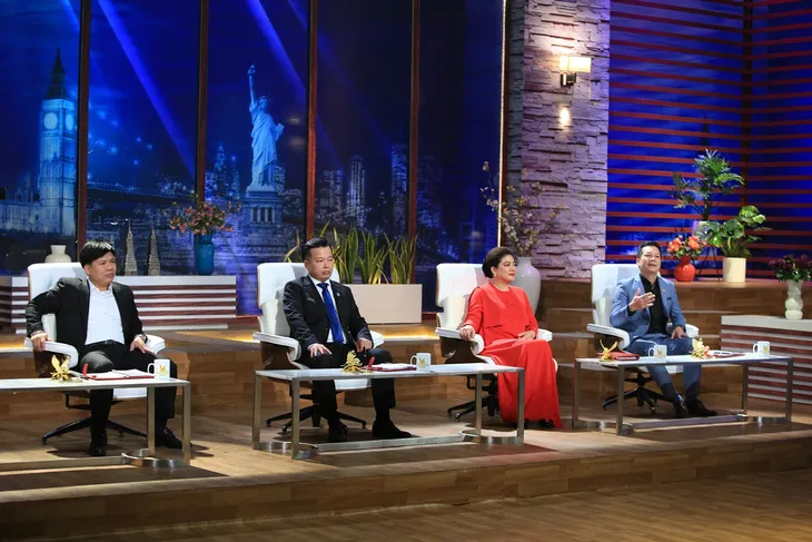 Cặp đôi song Dũng “song kiếm hợp bích” thành công kêu gọi 6 triệu USD tại Shark Tank Việt Nam - Ảnh 2. Cặp đôi song Dũng “song kiếm hợp bích” thành công kêu gọi 6 triệu USD tại Shark Tank Việt Nam - Ảnh 2.
