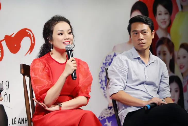 Thưởng thức bản hòa ca giữa đạo và đời trong đêm nhạc Tứ Ân - Ảnh 1. Thưởng thức bản hòa ca giữa đạo và đời trong đêm nhạc Tứ Ân - Ảnh 1.