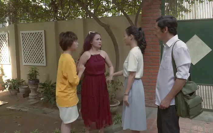 Về nhà đi con - Tập 73: Đi lấy chồng cô Xuyến vẫn lưu luyến ông Sơn - Ảnh 1. Về nhà đi con - Tập 73: Đi lấy chồng cô Xuyến vẫn lưu luyến ông Sơn - Ảnh 1.
