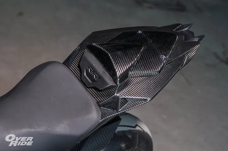 Xe độ BMW S1000RR - Sát thủ săn mồi đại dương - Ảnh 5. Xe độ BMW S1000RR - Sát thủ săn mồi đại dương - Ảnh 5.