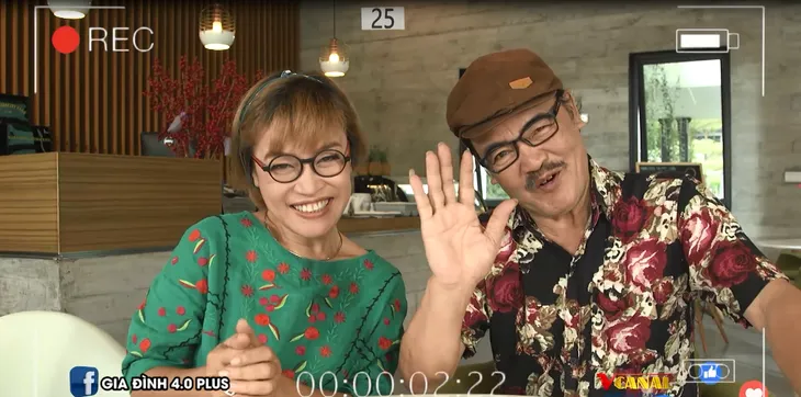 Ông Đạt, Mama Chê, bà Xuân tá hỏa bỏ trốn khỏi nhà hàng sau khi quay clip livestream trên facebook - Ảnh 2. Ông Đạt, Mama Chê, bà Xuân tá hỏa bỏ trốn khỏi nhà hàng sau khi quay clip livestream trên facebook - Ảnh 2.