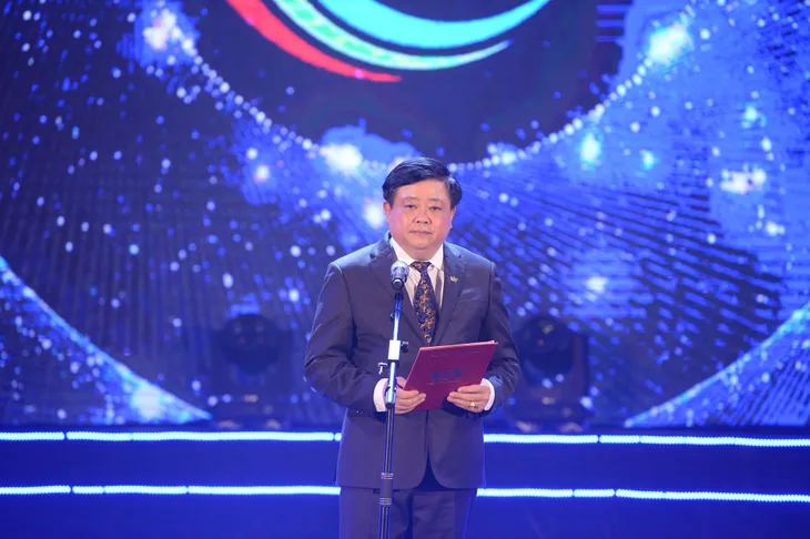 Thí sinh Malaysia giành ngôi quán quân cuộc thi Tiếng hát ASEAN+3 năm 2019 - Ảnh 1. Thí sinh Malaysia giành ngôi quán quân cuộc thi Tiếng hát ASEAN+3 năm 2019 - Ảnh 1.