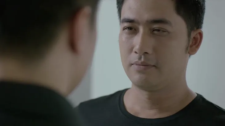 Mê cung - Tập 21: Trần Đức tỉnh lại, Đông Hòa vẫn mặt dày đến viện thăm bạn thân - Ảnh 2. Mê cung - Tập 21: Trần Đức tỉnh lại, Đông Hòa vẫn mặt dày đến viện thăm bạn thân - Ảnh 2.