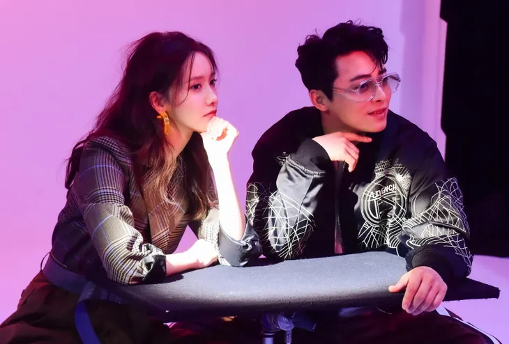 YoonA và Jo Jung Suk cực trẻ trung trên High Cut - Ảnh 5. YoonA và Jo Jung Suk cực trẻ trung trên High Cut - Ảnh 5.