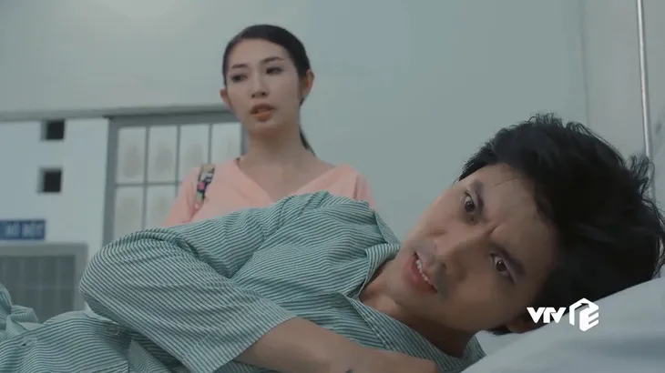 Bán chồng - Tập 3: Nương (Oanh Kiều) bị tung ảnh nóng như rải tờ rơi - Ảnh 6. Bán chồng - Tập 3: Nương (Oanh Kiều) bị tung ảnh nóng như rải tờ rơi - Ảnh 6.