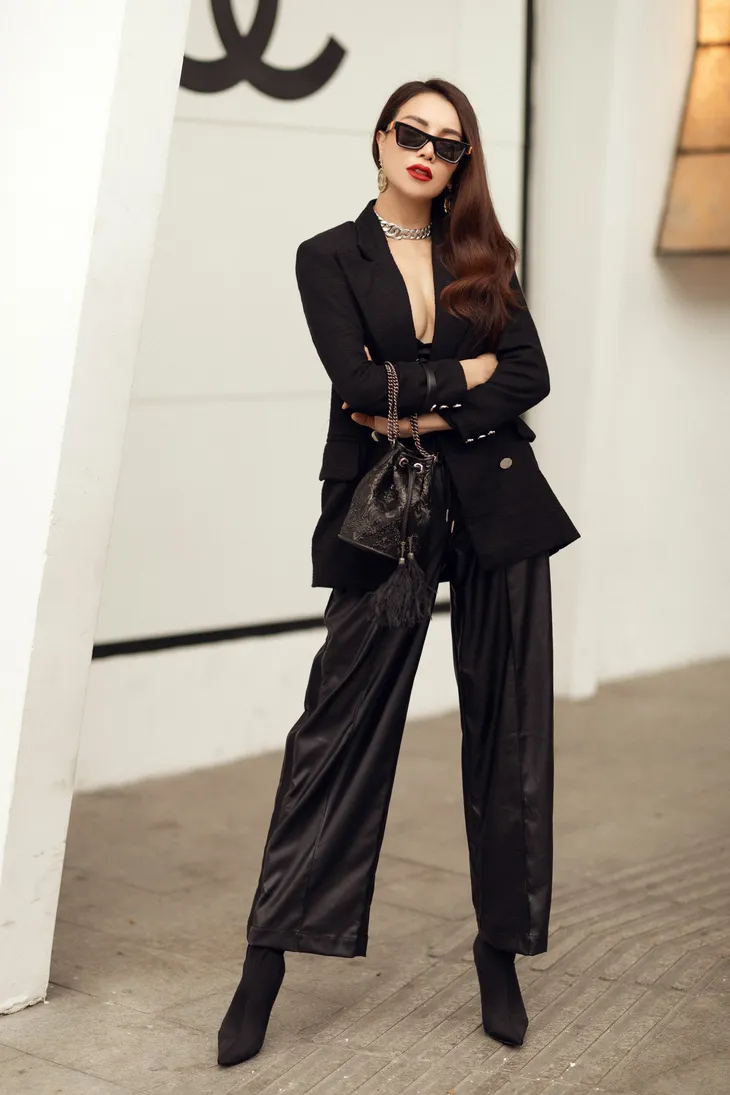 Ngắm thời trang xuống phố cực chất của Trà Ngọc Hằng - Ảnh 12. Ngắm thời trang xuống phố cực chất của Trà Ngọc Hằng - Ảnh 12.