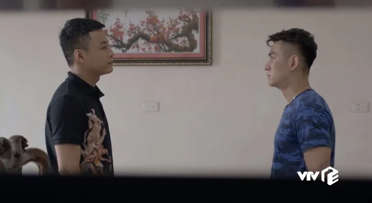 Mê cung - Tập 21: Thế lực thuê hội Ác La mạnh cỡ nào mà mẹ Khánh phải hủy hết chứng cớ? - Ảnh 2. Mê cung - Tập 21: Thế lực thuê hội Ác La mạnh cỡ nào mà mẹ Khánh phải hủy hết chứng cớ? - Ảnh 2.