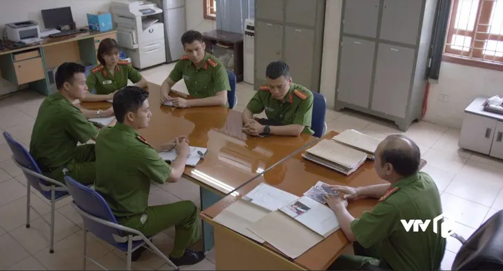 Mê cung - Tập 21: Ai cố tình lấy lời nguyền năm xưa dọa mẹ con Đồng Vĩnh sợ run người? - Ảnh 1. Mê cung - Tập 21: Ai cố tình lấy lời nguyền năm xưa dọa mẹ con Đồng Vĩnh sợ run người? - Ảnh 1.