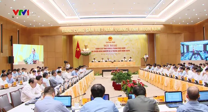 Các Bộ, địa phương cần tận dụng thời cơ để thu hút tập đoàn công nghệ cao - Ảnh 1. Các Bộ, địa phương cần tận dụng thời cơ để thu hút tập đoàn công nghệ cao - Ảnh 1.