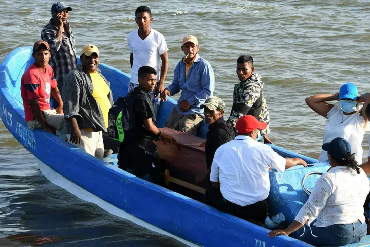 Chìm tàu cá tại Honduras, 27 người thiệt mạng - Ảnh 6. Chìm tàu cá tại Honduras, 27 người thiệt mạng - Ảnh 6.