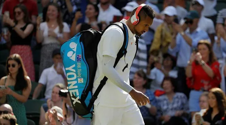 Wimbledon 2019: Cố tình đánh bóng vào ngực Nadal, Kyrgios từ chối xin lỗi - Ảnh 2. Wimbledon 2019: Cố tình đánh bóng vào ngực Nadal, Kyrgios từ chối xin lỗi - Ảnh 2.