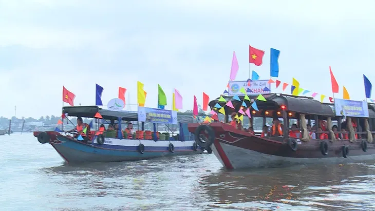 Khai mạc Ngày hội du lịch Văn hóa Chợ nổi Cái Răng 2019 - Ảnh 1. Khai mạc Ngày hội du lịch Văn hóa Chợ nổi Cái Răng 2019 - Ảnh 1.