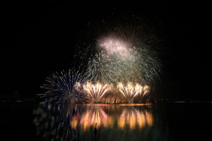 Tân binh Phần Lan giành ngôi vương Lễ hội pháo hoa quốc tế Đà Nẵng 2019 - Ảnh 6. Tân binh Phần Lan giành ngôi vương Lễ hội pháo hoa quốc tế Đà Nẵng 2019 - Ảnh 6.