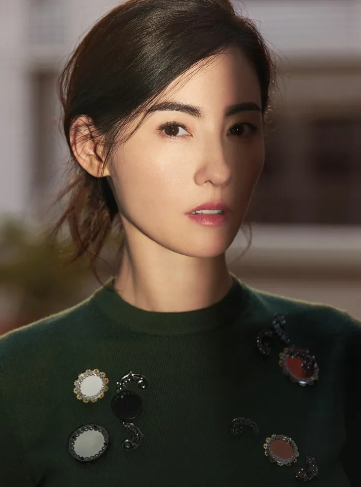 Mẹ bỉm sữa Trương Bá Chi quyến rũ trong loạt ảnh mới - Ảnh 2. Mẹ bỉm sữa Trương Bá Chi quyến rũ trong loạt ảnh mới - Ảnh 2.