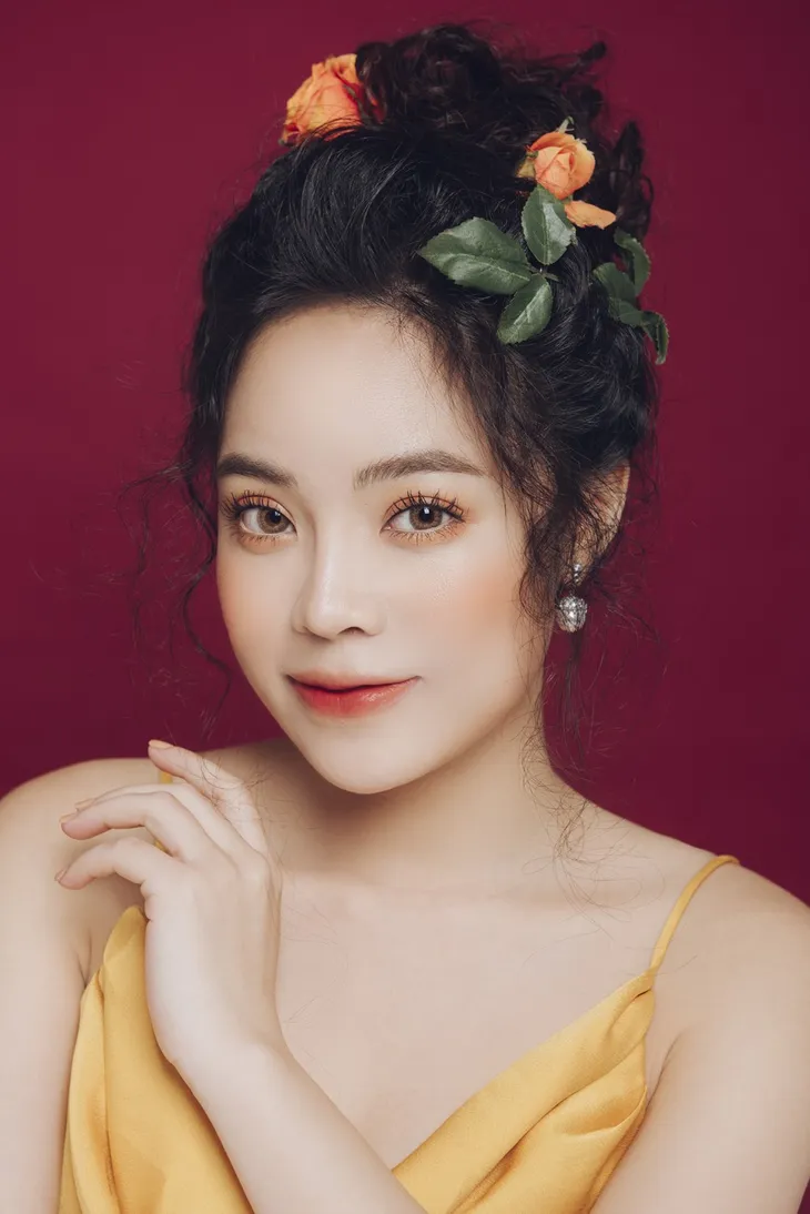 Sao mai Mai Diệu Ly khoe nhan sắc ngọt ngào như đóa hồng - Ảnh 11. Sao mai Mai Diệu Ly khoe nhan sắc ngọt ngào như đóa hồng - Ảnh 11.