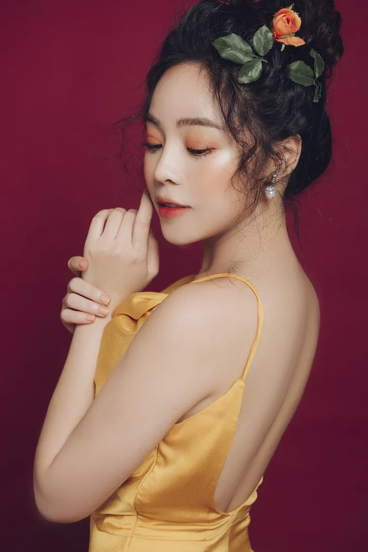 Sao mai Mai Diệu Ly khoe nhan sắc ngọt ngào như đóa hồng - Ảnh 12. Sao mai Mai Diệu Ly khoe nhan sắc ngọt ngào như đóa hồng - Ảnh 12.