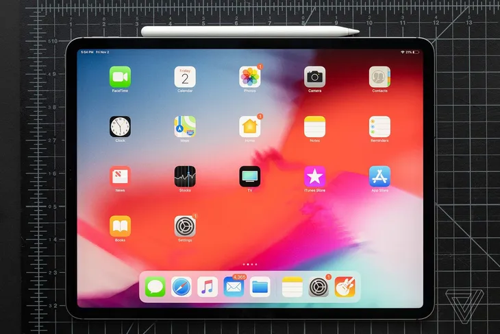 Apple lần đầu tiên cho chỉnh kích thước và số lượng Icon trên iPad - Ảnh 1. Apple lần đầu tiên cho chỉnh kích thước và số lượng Icon trên iPad - Ảnh 1.