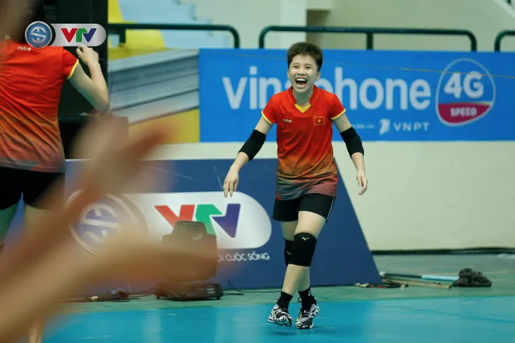 VTV Cup 2019: Buổi tập tràn đầy tiếng cười của ĐT bóng chuyền nữ Việt Nam - Ảnh 1. VTV Cup 2019: Buổi tập tràn đầy tiếng cười của ĐT bóng chuyền nữ Việt Nam - Ảnh 1.