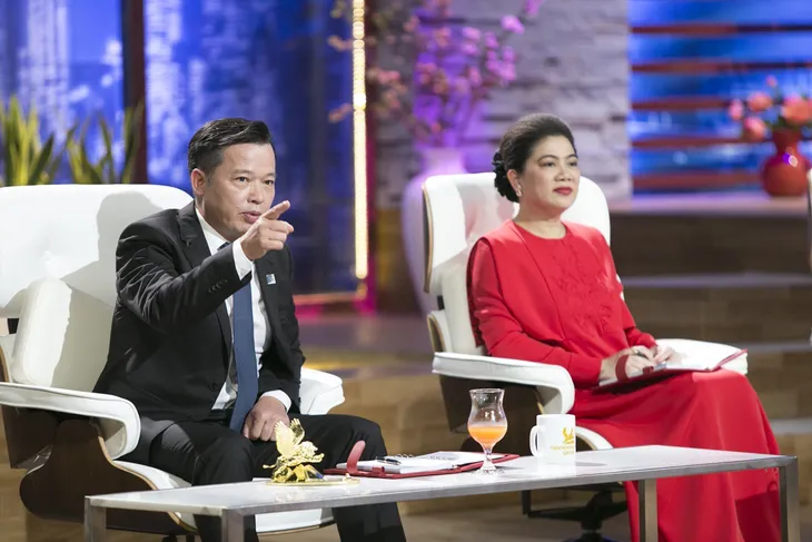 Shark Tank Việt Nam: Nữ CEO trẻ tuổi thuyết phục Shark Đỗ Liên rót 10 tỷ đồng vào phút chót - Ảnh 4. Shark Tank Việt Nam: Nữ CEO trẻ tuổi thuyết phục Shark Đỗ Liên rót 10 tỷ đồng vào phút chót - Ảnh 4.