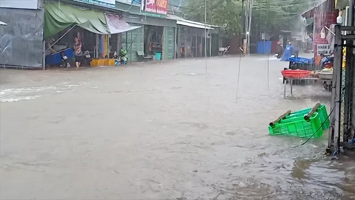 Phú Quốc, Kiên Giang triển khai giải pháp hỗ trợ người dân bị mưa lũ - Ảnh 6. Phú Quốc, Kiên Giang triển khai giải pháp hỗ trợ người dân bị mưa lũ - Ảnh 6.