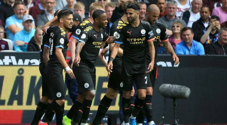 Đã lâu Man Utd và Man City mới thống trị top đầu BXH Ngoại hạng Anh - Ảnh 1. Đã lâu Man Utd và Man City mới thống trị top đầu BXH Ngoại hạng Anh - Ảnh 1.