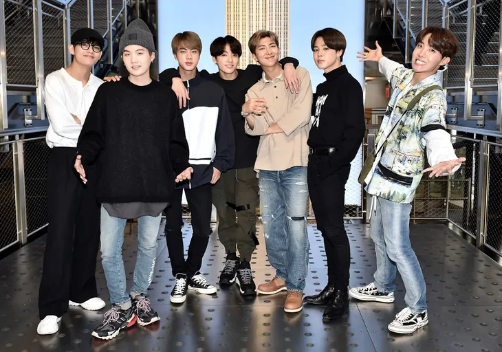 Teen Choice Awards 2019: BTS thắng lớn, “Avengers: Endgame” lại lên ngôi - Ảnh 1. Teen Choice Awards 2019: BTS thắng lớn, “Avengers: Endgame” lại lên ngôi - Ảnh 1.