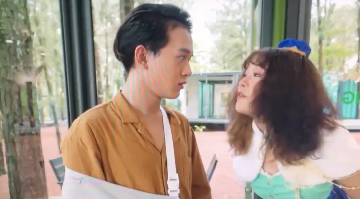 Hé lộ những cảnh phim đầy tình cảm của Về nhà đi con ngoại truyện - Ảnh 4. Hé lộ những cảnh phim đầy tình cảm của Về nhà đi con ngoại truyện - Ảnh 4.