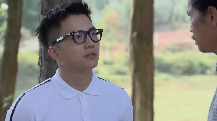 Về nhà đi con ngoại truyện - Tập 1: Huệ thay đổi 180 độ từ ngoại hình đến tính cách, Thư gặp kẻ biến thái trong khách sạn - Ảnh 3. Về nhà đi con ngoại truyện - Tập 1: Huệ thay đổi 180 độ từ ngoại hình đến tính cách, Thư gặp kẻ biến thái trong khách sạn - Ảnh 3.