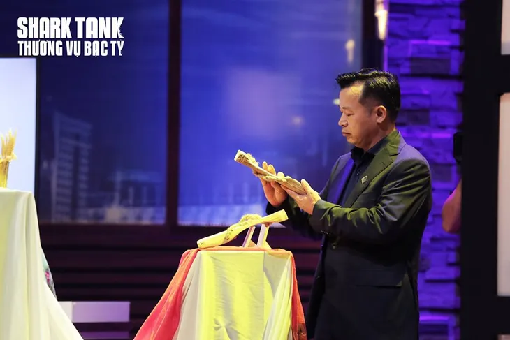 Có thể nhịn ăn vì đam mê khởi nghiệp, nữ startup lay động “cá mập” ở Shark Tank - Ảnh 1. Có thể nhịn ăn vì đam mê khởi nghiệp, nữ startup lay động “cá mập” ở Shark Tank - Ảnh 1.