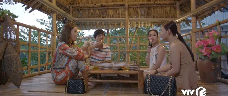 Những nhân viên gương mẫu - Tập 3: Sắp sáp nhập, ai cũng lo bị về phòng bà Như Ý (NSND Lan Hương) - Ảnh 1. Những nhân viên gương mẫu - Tập 3: Sắp sáp nhập, ai cũng lo bị về phòng bà Như Ý (NSND Lan Hương) - Ảnh 1.