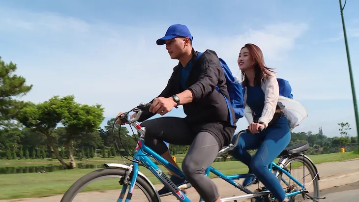 Sau khi bị ném đá, Hoa hậu Đỗ Mỹ Linh lần đầu đu dây vượt rào ở Cuộc đua kỳ thú 2019 - Ảnh 1. Sau khi bị ném đá, Hoa hậu Đỗ Mỹ Linh lần đầu đu dây vượt rào ở Cuộc đua kỳ thú 2019 - Ảnh 1.