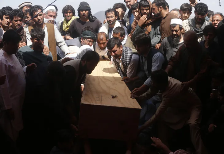 IS nhận tiến hành đánh bom đám cưới tại Afghanistan - Ảnh 9. IS nhận tiến hành đánh bom đám cưới tại Afghanistan - Ảnh 9.