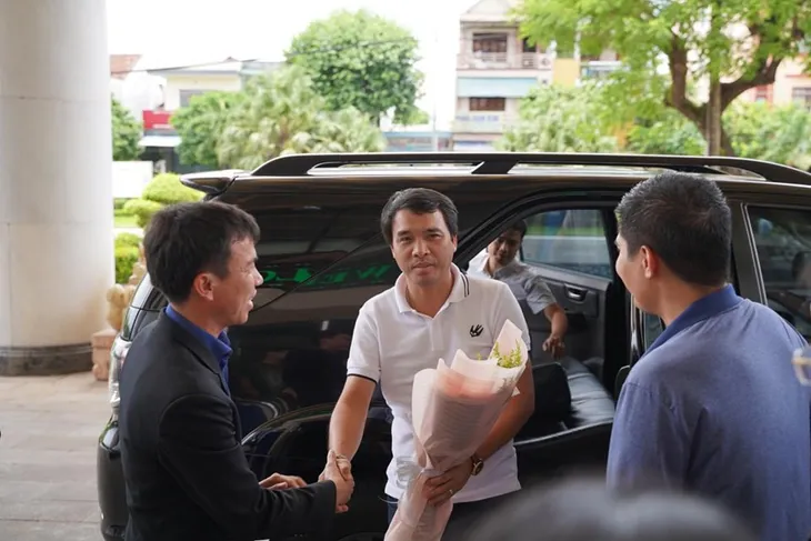 Trưởng Ban tổ chức giải có mặt tại Quảng Nam, VTV Cup Tôn Hoa Sen 2019 đã sẵn sàng - Ảnh 1. Trưởng Ban tổ chức giải có mặt tại Quảng Nam, VTV Cup Tôn Hoa Sen 2019 đã sẵn sàng - Ảnh 1.