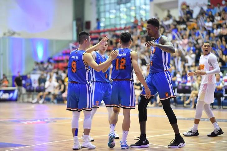 VBA 2019: Nhìn lại một mùa giải cân bằng và hấp dẫn - Ảnh 1. VBA 2019: Nhìn lại một mùa giải cân bằng và hấp dẫn - Ảnh 1.