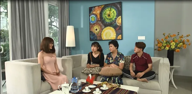 Gia đình 4.0: Cô Ế dù ế nhưng vẫn phũ phàng từ chối màn tỏ tình của anh đạo diễn - Ảnh 5. Gia đình 4.0: Cô Ế dù ế nhưng vẫn phũ phàng từ chối màn tỏ tình của anh đạo diễn - Ảnh 5.
