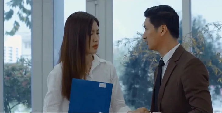 Hoa hồng trên ngực trái - Tập 6: Đòi ở lại cùng với nhân tình, Thái (Ngọc Quỳnh) không cần biết vợ con ra sao - Ảnh 2. Hoa hồng trên ngực trái - Tập 6: Đòi ở lại cùng với nhân tình, Thái (Ngọc Quỳnh) không cần biết vợ con ra sao - Ảnh 2.