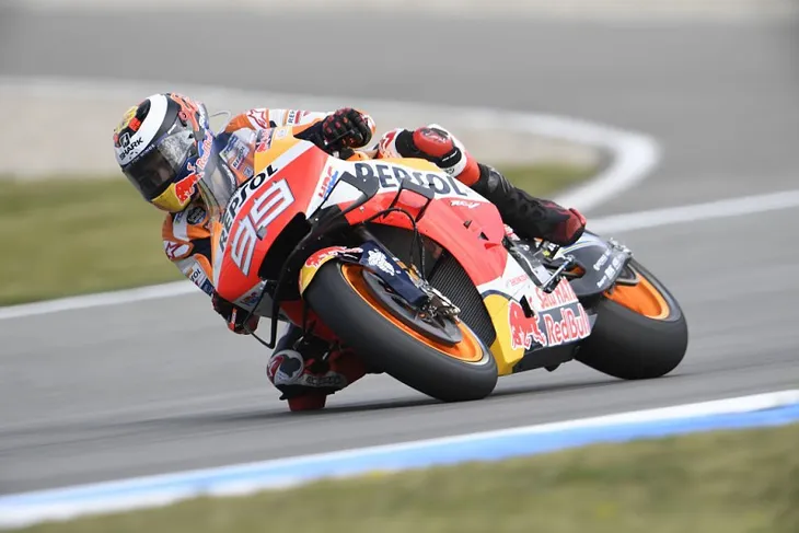 MotoGP: Jorge Lorenzo sẽ quay trở lại từ GP Anh - Ảnh 1. MotoGP: Jorge Lorenzo sẽ quay trở lại từ GP Anh - Ảnh 1.