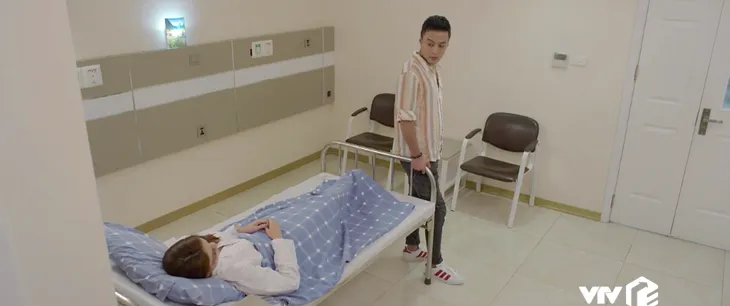 Hoa hồng trên ngực trái: Chưa hết cay cú vì bị cắm sừng, Bảo (Hồng Đăng) lại chịu đòn oan từ Khuê (Hồng Diễm) - Ảnh 14. Hoa hồng trên ngực trái: Chưa hết cay cú vì bị cắm sừng, Bảo (Hồng Đăng) lại chịu đòn oan từ Khuê (Hồng Diễm) - Ảnh 14.