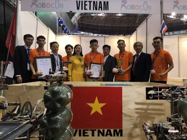 Đội tuyển Việt Nam dừng chân tại Bán kết ABU Robocon 2019 - Ảnh 13. Đội tuyển Việt Nam dừng chân tại Bán kết ABU Robocon 2019 - Ảnh 13.